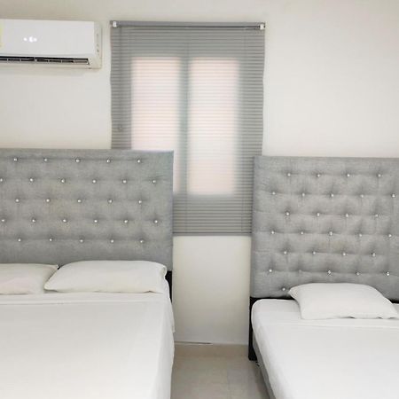 Apartamento Ana Ciudad Amurallada Cartagena Luaran gambar